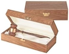 10-1/2" Standard American Walnut Gavel in Walnut Case