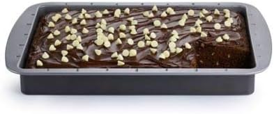 Lakeland Traybake Tin with Integral Cutting Guides for Equal Slices