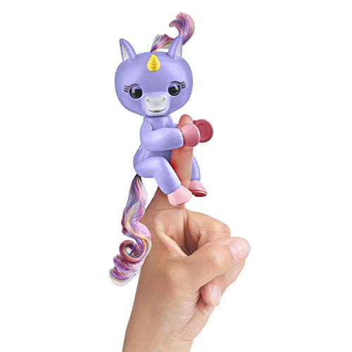 4 Fingerlings+Baby+Unicorn+Rainbow+Interactive