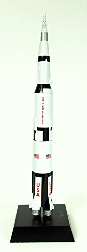 Mastercraft Collection Saturn V with Apollo model Scale: 1/200