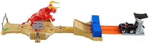 el toro loco showdown playset