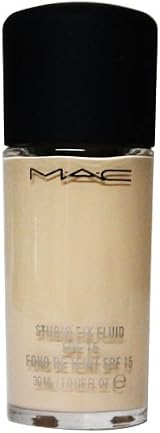 MAC Studio Fix Fluid Foundation SPF15 NC15 30ml Matte Buildable Coverage view 2