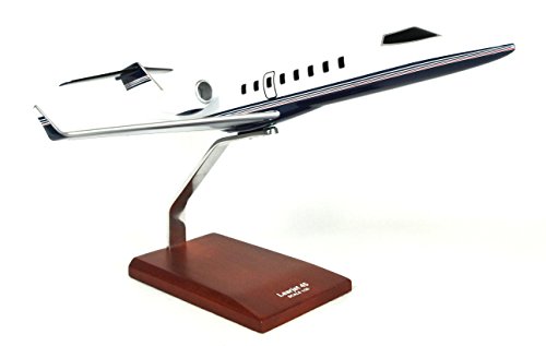 Learjet 45 - 1/35 scale model - 1/35 scale model