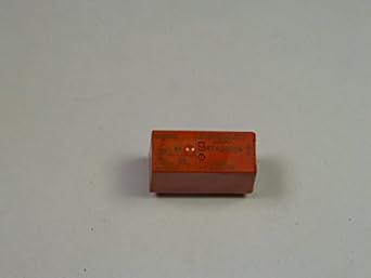 Реле втычное rt424024