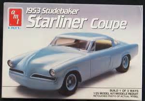 AMT 1953 Studebaker Starliner Coupe 1:25 Scale