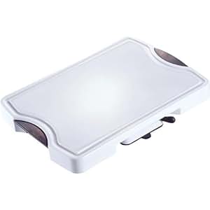 plastic cutting board with rubber grips