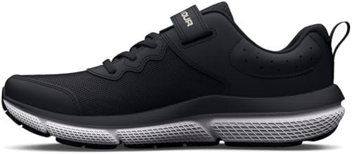 Amazon.com | Under Armour Unisex UA Kick Sprint 3 Track  display picture 3