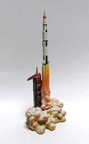 Amazon タカラトミー 海洋堂 王立科学博物館 第一展示場 月とその彼方 05 ロケットの夏 離床するサターンｖ型ロケット 食玩おまけフィギュア 通販