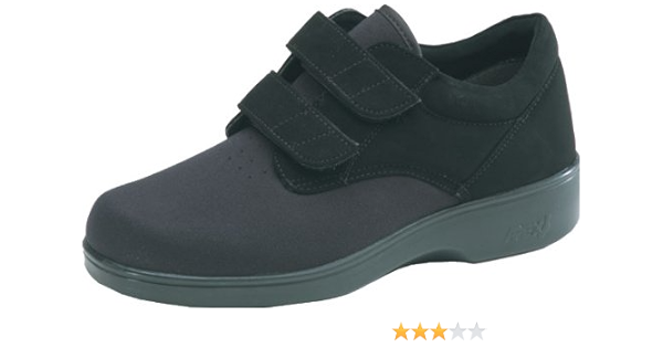 sketchers slip ons
