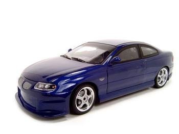 2005 pontiac gto diecast model