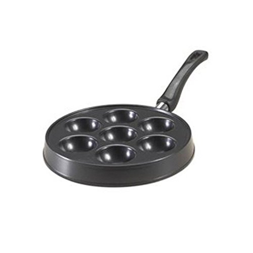 Nordic Ware International Specialties Heavy Cast Aluminum Danish