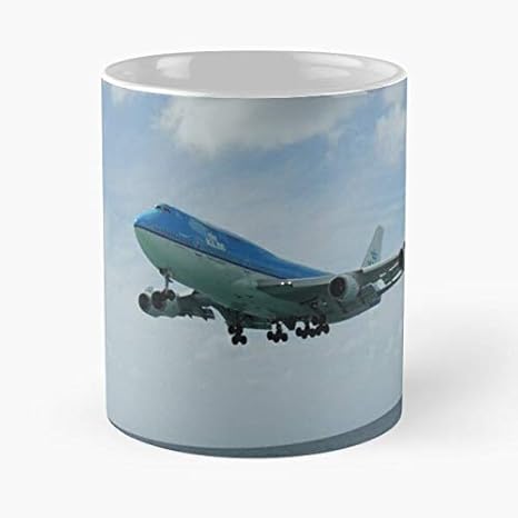 Amazoncom Klm 747 Landing Maho Beach Coffee Cups Mugs