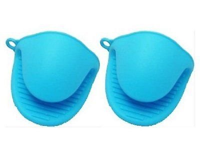 Syga Set of 2 Silicone Pinch Grip Mitten Oven Mitt Gripper Grip Kitchen Potholder Utensil Tool(Blue)