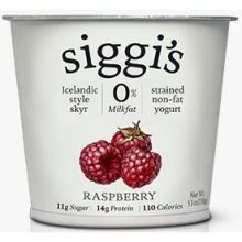 Siggis Skyr 0 Percent Fat Raspberry Icelandic Yogurt 5 3 Ounce 12 Per Case Amazon Com Grocery Gourmet Food
