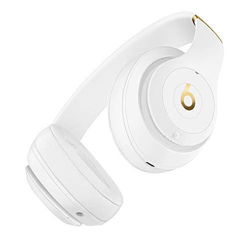 Beats S.t.u.d.i.o/3 Wireless Headphones in White with Carrying case and