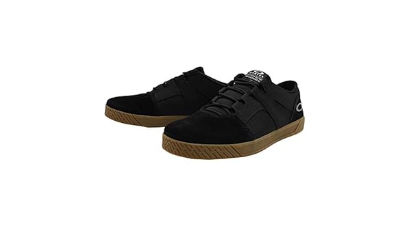 oakley street 2 td sneakers