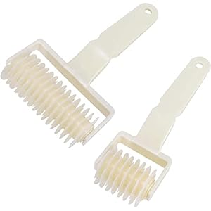 wgkgh Rooster Roller Cutter Gebak,DIY Baking Tool Wit Plastic Rooster Deeg Cutter Non-Slip Comfort Handvat, Roller Home…