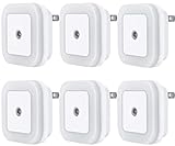 Uigos LED Night Light Lamp with Smart Sensor Dusk to Dawn Sensor, Daylight White, 0.5W Plug-in, 6 Piece