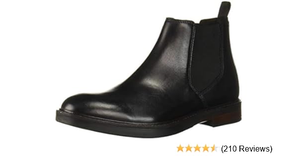 yeezy boost 700 black and white