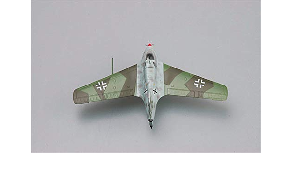 Amazon Com Easy Model Messerschmitt Me163 B 1a Komet White 54 1 72 Finished Plane Toys Games