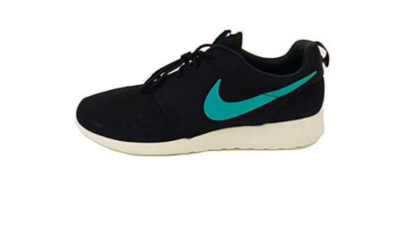 nike roshe one burgundy