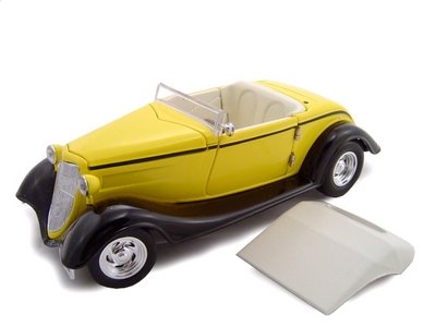 1934 Ford Custom Convertible Yellow Diecast Model 1/24