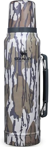 Stanley Classic Legendary Thermosflasche 1L - Thermos Haelt 24 Stunden Heiss Oder Kalt - Edelstahl Thermoskanne - BPA-Frei - Spuelmaschinenfest - Bottomland Mossy Oak