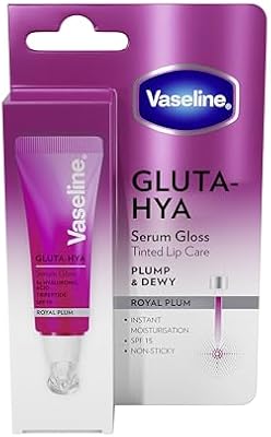 Sérum Labial Gluta-Hya Royal Plum 10ml. Com ácido hialurónico, tripeptídeo, tecnologia Glutaglow e SPF15. Cor, volume e proteção. Hidratação instantânea e acabamento brilhante não aderente.