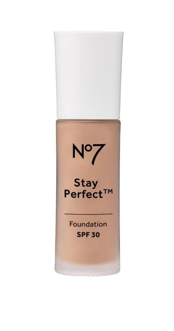 No7 Stay Perfect Foundation (New Formula) - Cool Beige spf30 - 30ml