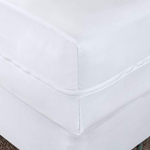 Guardmax Bed Bug Mattress Protector Cover Zippered | 100% Waterproof Encasement | Soft, Hypoallergenic and Breathable | Queen Size (60x80x11)
