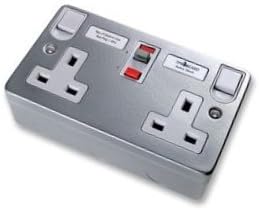 TIMEGUARD TFP08ML RCD DOUBLE METAL LATCHING SOCKET - Pack of 1