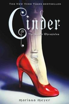 Amazon.com: Scarlet: 9780545692106: Marissa Meyer: Books