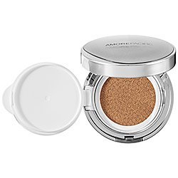 AmorePacific COLOR CONTROL CUSHION COMPACT Broad Spectrum SPF 50+ (204 Light/Medium (Yellow)), Deluxe Travel Size, .17 oz