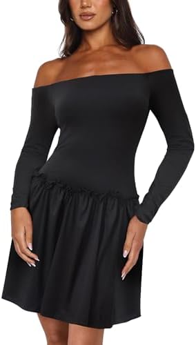Vestido corto de punto negro con hombros descubiertos y manga larga