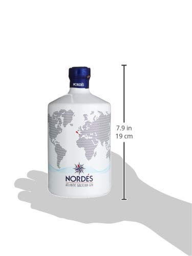 NORDES Gin - Fruchtig-aromatischer Gin aus Galizien in Spanien (1 x 0,7l) – Bild 4
