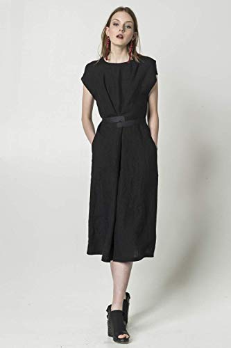 black dress with pockets