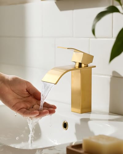 iVIGA Bathroom Faucet 175mm Low Noise Basin Faucet Stainless Steel Waterfall Mixer Tap with Hot and Cold Water Hoses Gold