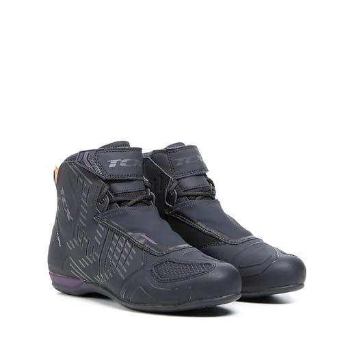 TCX - R04D Lady Waterproof Scarpe Impermeabili da Moto Donna, Tomaia in Mesh con Rivestimento Hot-Melt, Chiusura con Lacci e Velcro, Nero