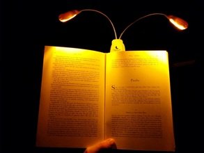 4 SomniLight+Rechargeable+Amber+Book+Light