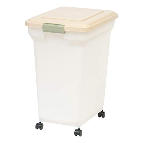 IRIS USA 42 Lbs / 55 Qt WeatherPro Airtight Pet Food Storage Container