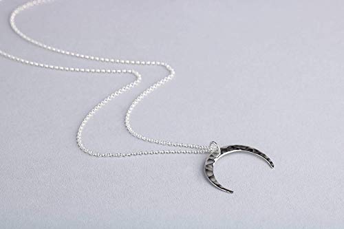 The Everyday Naja Crescent Moon Necklace in Sterling Silver
