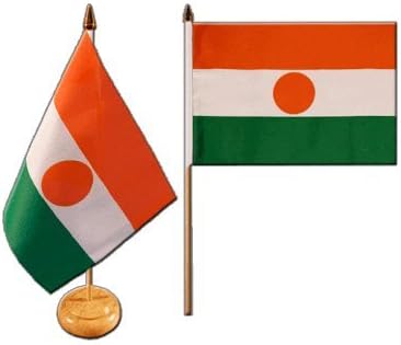 Bandiera Fritze Tavolo Bandiera Niger 15 X 22 Cm Amazon It Sport E Tempo Libero