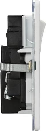 Knightsbridge SFR9940MW 13A 2G SP Switched Socket Dual USB A+C 4A Matt White view 2