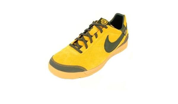 nike ronaldinho futsal shoes