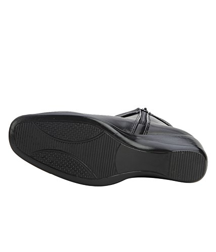 famous women's black leather boots