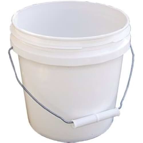 one gallon buckets
