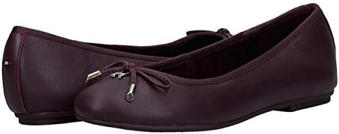 tommy hilfiger elevated flat