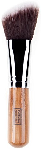 Everyday Minerals Angled Blush Brush