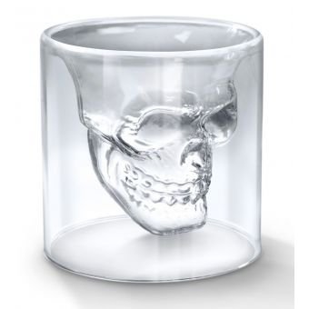 Vaso shot con fondo en forma de calavera