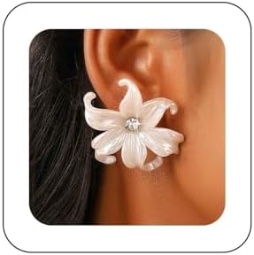 Amazon.com: Elegant Resin White Flower Stud Earrings Women Tiny